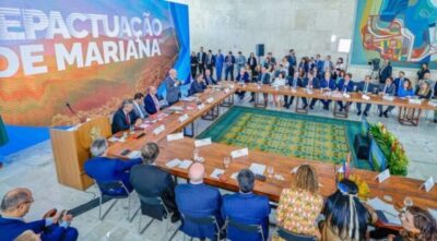 Lula assina acordo de R$ 132 bi para reparar os danos da barragem de Mariana