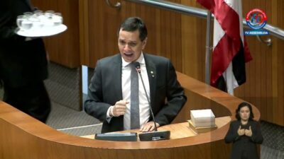 Deputado defende discussão sobre sucessão estadual e critica “hipocrisia”