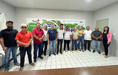 Secretaria de Meio Ambiente e Turismo fortalece parceria inovadora com ONG Vidas ao Vento para desenvolvimento do Kitesurf e ações sociais em Araioses