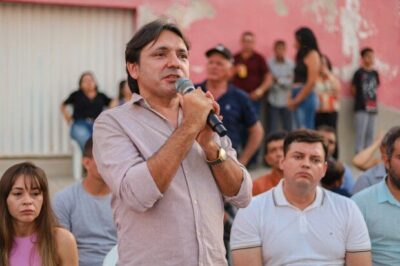 Prefeitura de Manaíra entrega praça Heleno Dino e ambulância a Pelo Sinal