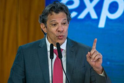 Haddad vê abertura dos EUA para negociar tarifaço e diz que Brasil prepara plano de contingência