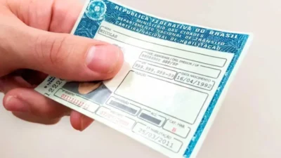 Governo Lula estuda acabar com obrigação de autoescola para carteira de motorista, diz ministro