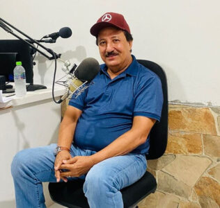 Prefeito Neto Carvalho em entrevista se mostrou alegre por administrar Araioses