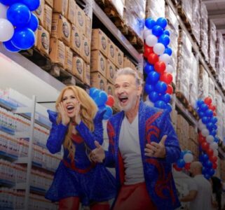 O Grupo Mateus lança sua tradicional campanha de aniversário, com a cantora Joelma e o ator Nelson Freitas