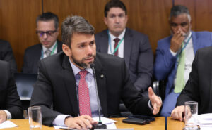 Lula confirma Pedro Lucas como novo ministro das Comunicações