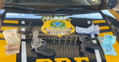 PRF apreende duas armas de fogo, 266 munições e mais de oito mil reais em espécie na BR-010, em Imperatriz (MA)