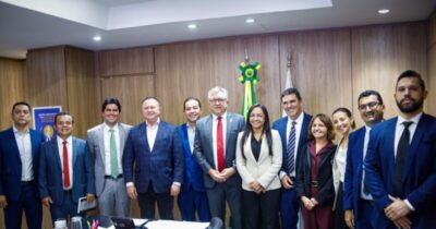 Maranhão entrega projetos ao governo federal para unidades de saúde em Açailândia e Imperatriz