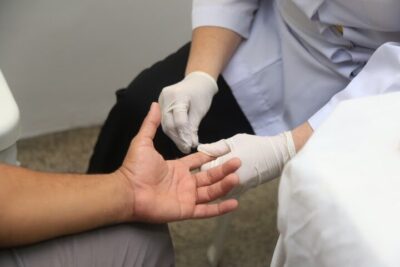Campanha Julho Amarelo alerta para a importância da testagem e prevenção das hepatites virais