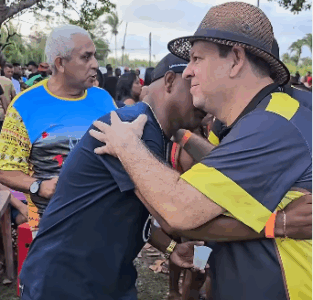 Prefeito Deyvison do Posto prestigia tradicional torneio de Prado do Litoral Maranhense