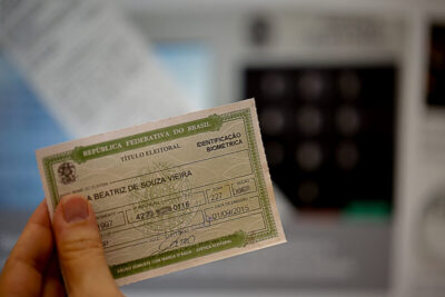 Eleitores podem regularizar título pela internet até esta segunda-feira