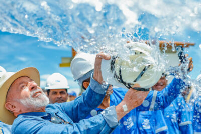 Lula entrega obras e expande abastecimento de água na Bahia
