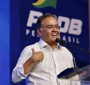 Deu nO Antagonista: Por causa do Coronavírus, Roberto Rocha deverá realizar sessões da Reforma por videoconferência…