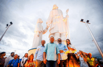 Brandão entrega estátua restaurada de São José de Ribamar