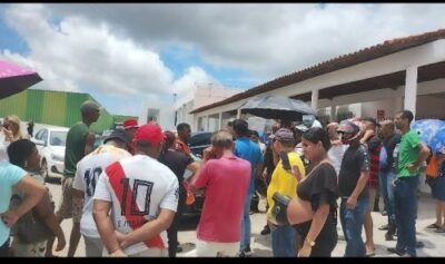 Centésimo dia da gestão Fred Campos é marcado por protestos e críticas em Paço do Lumiar