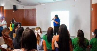 Creche-Escola Sementinha realiza reunião de pais em preparação ao novo ano letivo