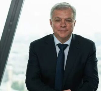 Executivo russo morre após queda do 17º andar em Moscou