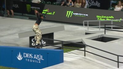 Rayssa Leal conquista o título na etapa de Miami do SLS