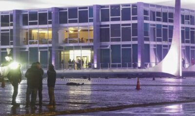 Mundo político e jurídico repudia ataque a bomba à Praça dos Três Poderes