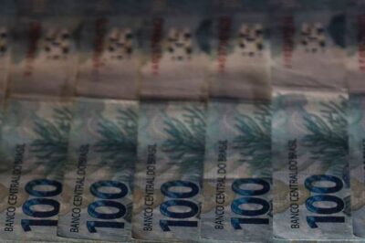 Presidente Lula sanciona orçamento com salário mínimo de R$ 1.518, alta real de 2,5%