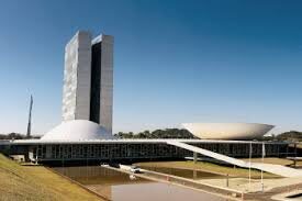 Senado abre auditoria após reembolsos irregulares por bebidas alcoólicas com verba pública
