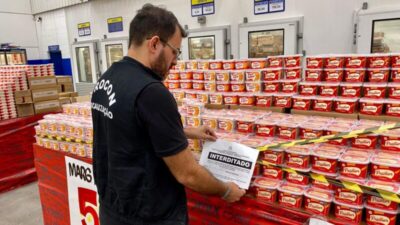 Setores do Mix Mateus em Caxias são interditados