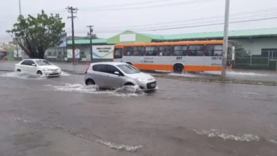 Período de chuvas: exposição à água contaminada aumenta risco de doenças