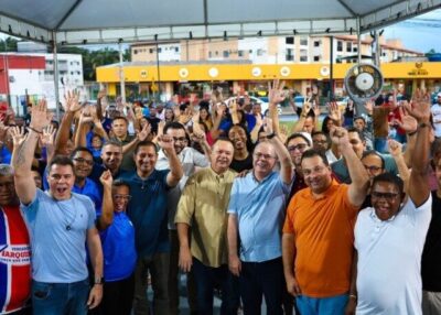 Governador Carlos Brandão inaugura praça Professora Tia Roxa no bairro Turu