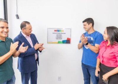 Brandão inaugura equipamento que moderniza e acelera serviços de saúde no MA e entrega ambulâncias