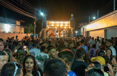 Zé Pereira 2025: prefeito Neto Carvalho marca presença no tradicional evento de pré-carnaval