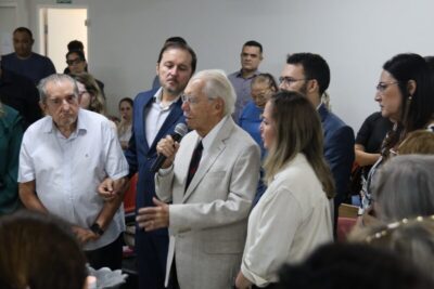 Familiares, advocacia, amigos, autoridades políticas prestam homenagens a Mário Macieira