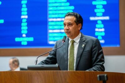 Junior Cascaria retorna ao parlamento com discurso de agradecimento, prestação de contas e defesa da segurança pública
