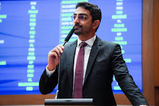 Florêncio Neto rebate críticas da oposição ao programa Tô Conectado do governo do Estado