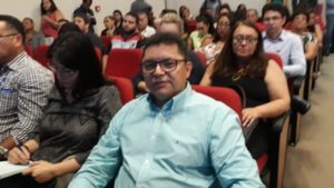 O prefeito de Primeira Cruz George Luiz retoma o comando do município