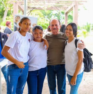 Prefeito Dr. Julinho reforça compromisso com políticas para a juventude em evento no Parque da Cidade