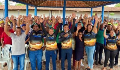 PREFEITO GILSON LIMA SE REÚNE COM PRESIDENTES DE COMUNIDADES AGRÍCOLAS DE PRESIDENTE SARNEY