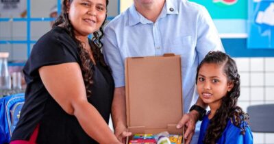 Prefeitura de Timon inicia segundo semestre letivo com entrega de kits escolares completos e fardamento para alunos da rede municipal