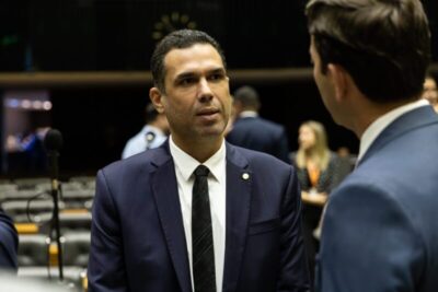 Capacitação de professores em atendimento à saúde mental poderá ser obrigatória nas escolas