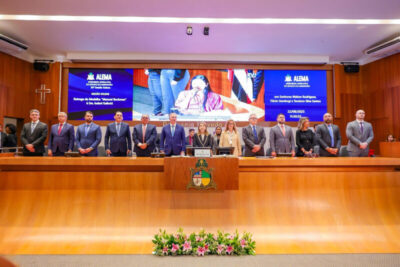 Assembleia entrega Medalha “Manuel Beckman” a ministros do Judiciário e da Corte de Contas