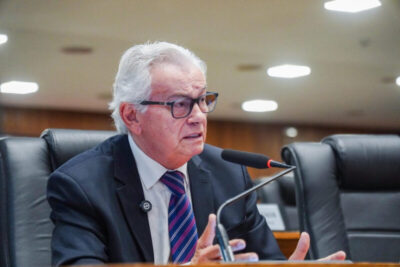 Aprovado PL que protege crianças contra brincadeiras nocivas e desafios perigosos nos ambientes virtuais