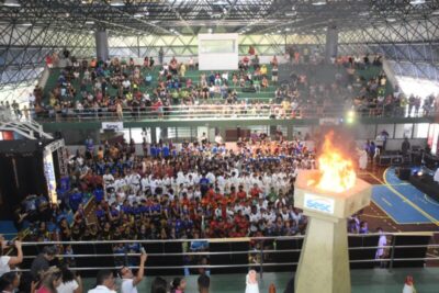 Campeã mundial de handebol prestigia abertura das Olimpíadas e Paralimpíadas Sesc 2025