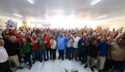 Dr. Guilherme arrasta multidão ao homologar candidatura em Primeira Cruz