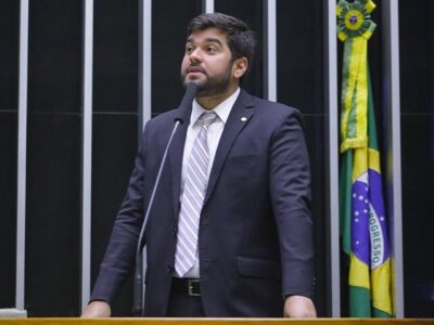 Marreca Filho nomeia prima no gabinete e diz que é “técnico”: mais um caso de nepotismo disfarçado