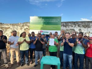 Prefeita Fechinha assina ordem de serviço para tão sonhada reforma do Estádio Municipal de Central do Maranhão