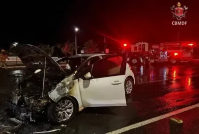 Incêndio em veículo próximo ao Palácio do Planalto mobiliza bombeiros e interdita trânsito