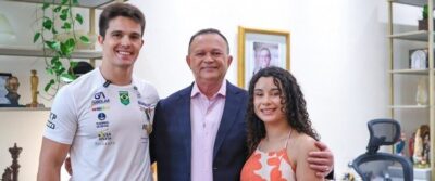 Brandão concede a mais alta honraria do Corpo de Bombeiros a atleta olímpico maranhense que salvou jovem de afogamento