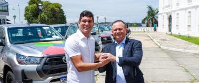 Gestores celebram investimentos do Governo na renovação da frota de veículos das Unidades Regionais de Saúde