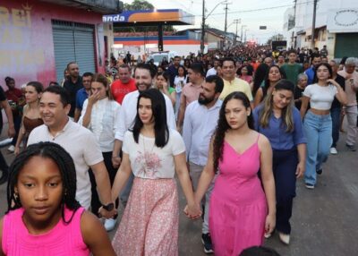 Ao lado de milhares de pessoas, prefeito André da RalpNet participa do encerramento do festejo de Santo Inácio de Loyola