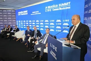 O Governador Ibaneis Rocha participou do encontro Agricultura familiar, alimentação escolar e infraestrutura urbana do DF são destaques no 2º Brasil Summit