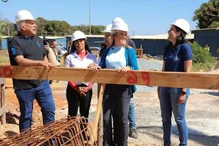 Celina Leão governadora em exercício vistoria obras em hospital e na administração regional de Brazlândia