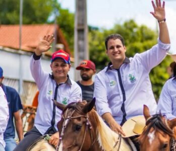 Orleans Brandão participa da cavalgada de São João do Paraíso ao lado do prefeito Marcus Vinícius e anuncia uma série de obras e benefícios